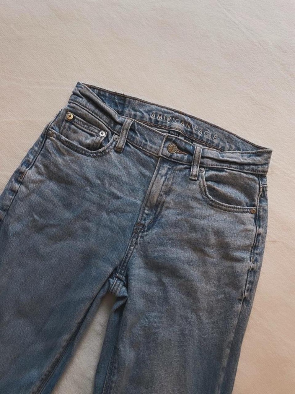 American Eagle Outfitters Super High-Rise Straight Jean - Picture 4 of 7